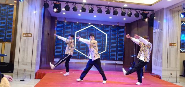 新起点·再出发–Beat365中文官方网站校友会南宁分会四周年庆祝活动精彩纷呈